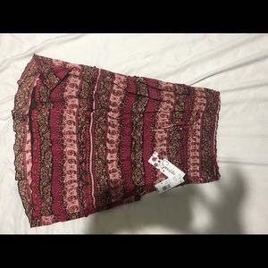 Knee length high waisted skirt